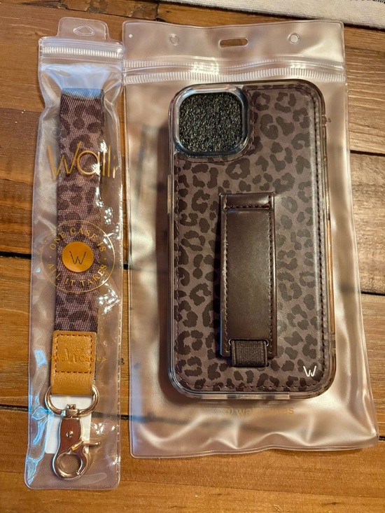 Walli Cases Other - Walli Leopard Print Phone Case with Matching Lanyard